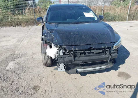 2025 Nissan Sentra S z USA, uszkodzony, nr VIN 3N1AB8BV2SY327193